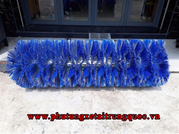 Chổi giữa xe quét rác hút bụi đường dùng chế máy xúc lật